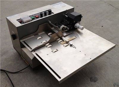 Druckmaschine für das Ablaufdatum des Stapels